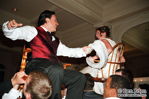Wedding Photograph : The Chair Dance